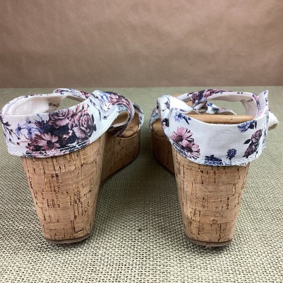 Blowfish Malibu Palmo Botanical Wedge Sandals - Picture 9 of 11